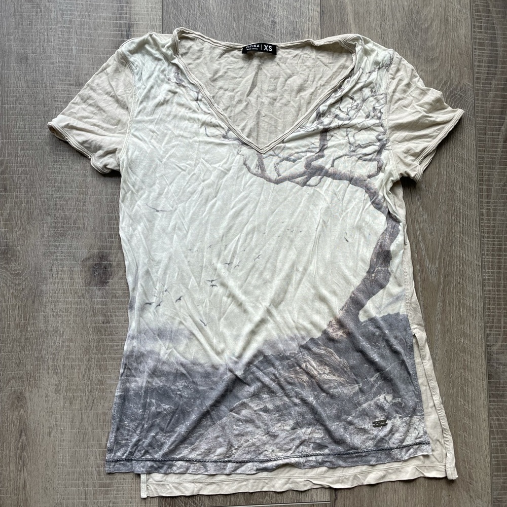 Titika Active Couture V-Neck Tee Size XS